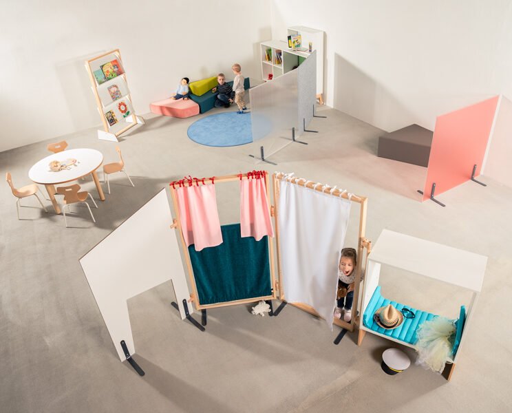 Customisable Space Divider