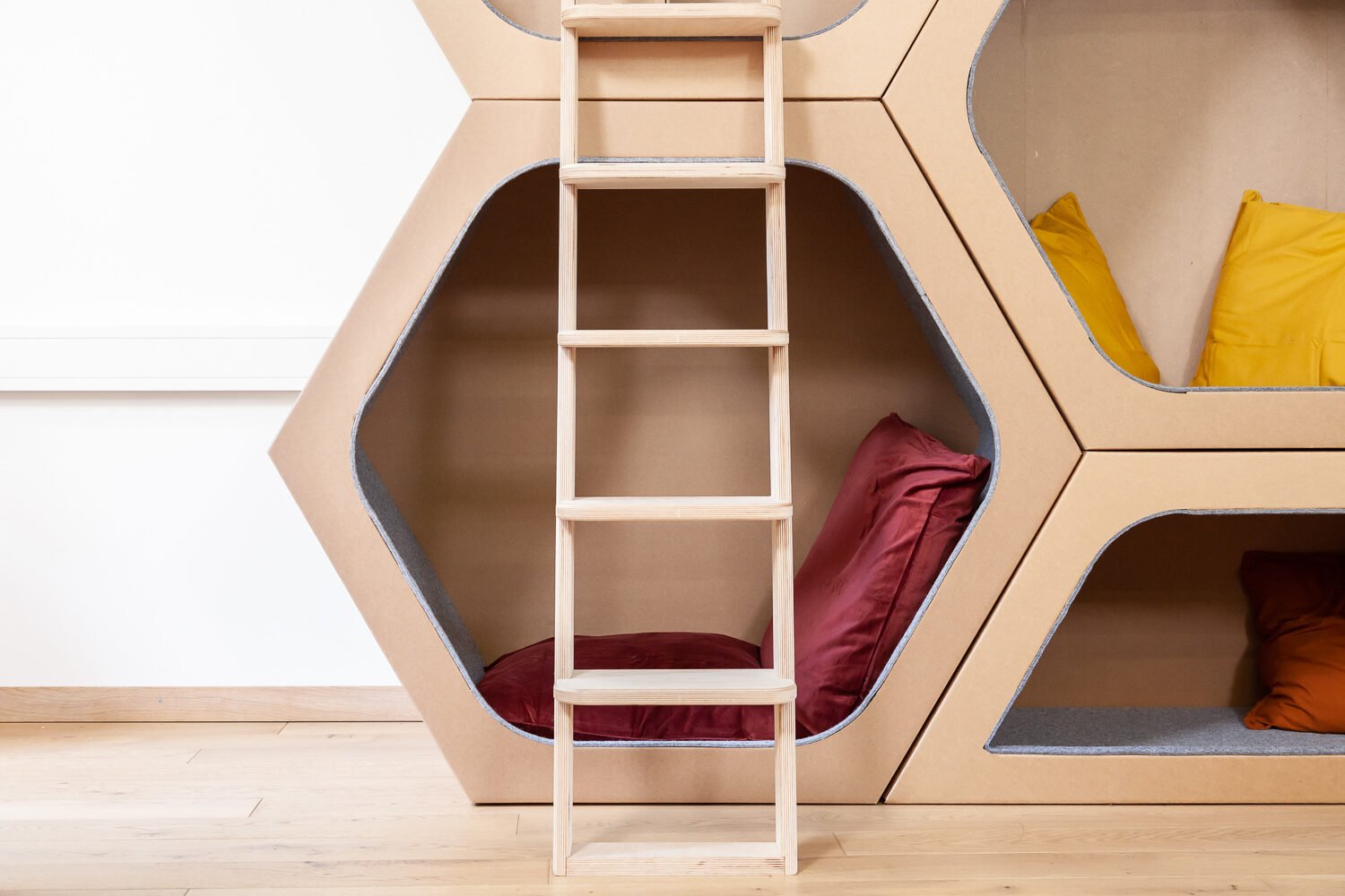 Cardboard Honeycomb: Modular Furniture